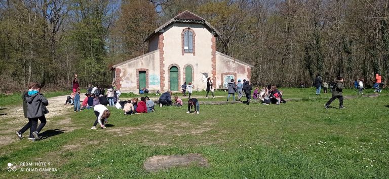 Les élèves de CP et de CE1 célèbrent les 100 jours d'école ! - Ensemble scolaire Saint-Jacques