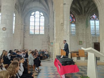 Remise des diplômes Cambridge : une belle réussite pour nos élèves ! - Ensemble scolaire Saint-Jacques