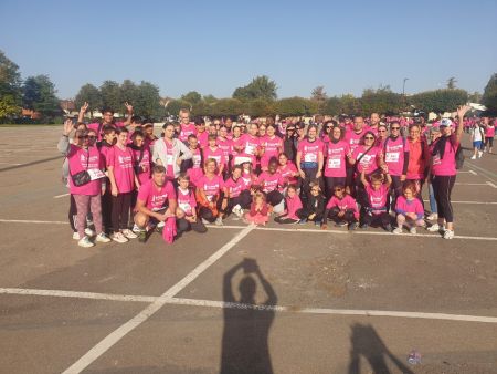 Les quatrièmes courent pour les foulées roses - Ensemble scolaire Saint-Jacques