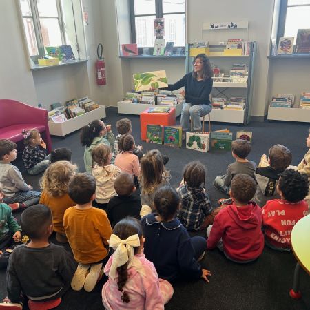 Sortie à la médiathèque pour les maternelles - Ensemble scolaire Saint-Jacques