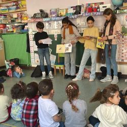 Lecture par les Options Théâtre 6e dans nos écoles primaires - Ensemble scolaire Saint-Jacques